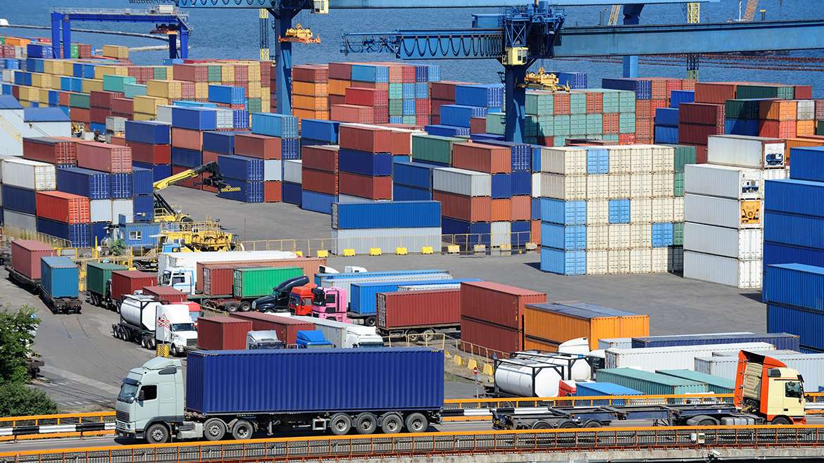 Transitarios, agentes de aduanas y operador logístico en España